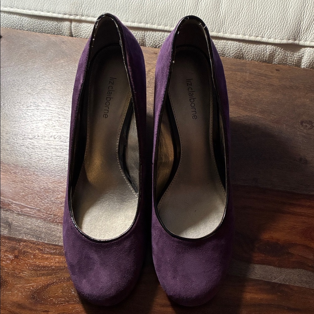 Liz Claiborne Deep Purple Suede Pumps